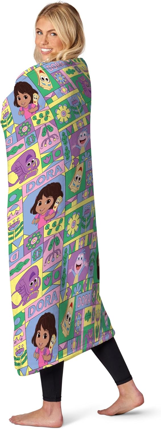 Dora the Explorer Throw Blanke - Baby Nursery In Hospital reseña y precio